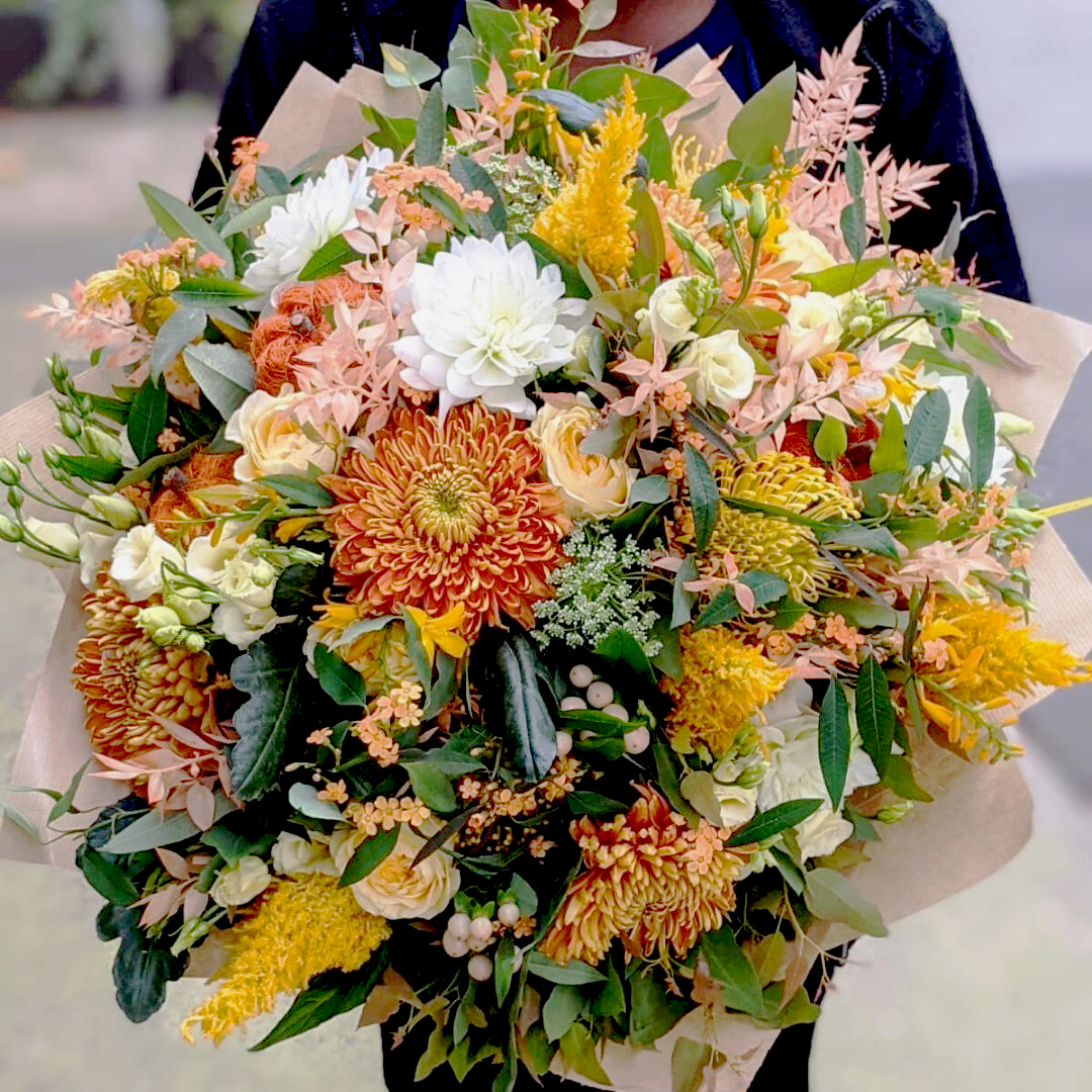 november birth flowers