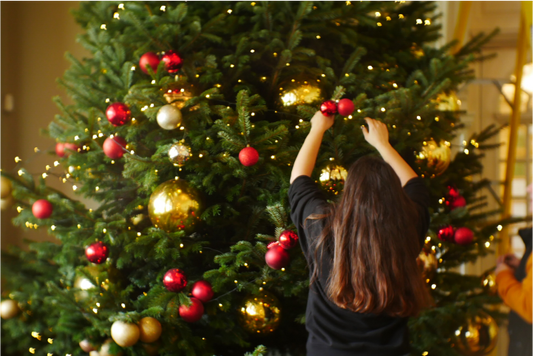 How to Keep Your Christmas Tree Fresh Over the Holiday Season