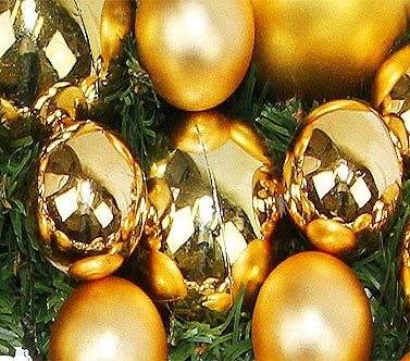 Golden Baubles Christmas Wreath