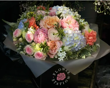 Shop luxury flowers